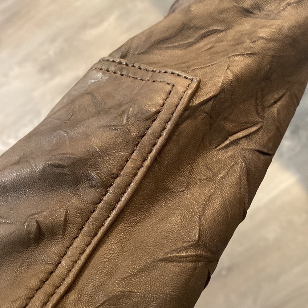 Leather jacket - Picture 8 of 8